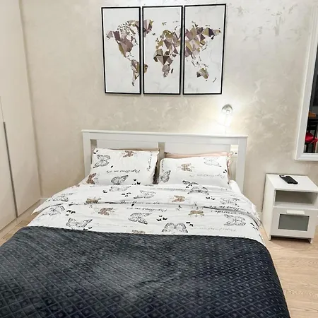 Waterfront Metropolitan Apartment Belgrade